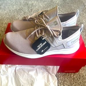 New Balance light purple training sneakers for women in size 11. Brand new.